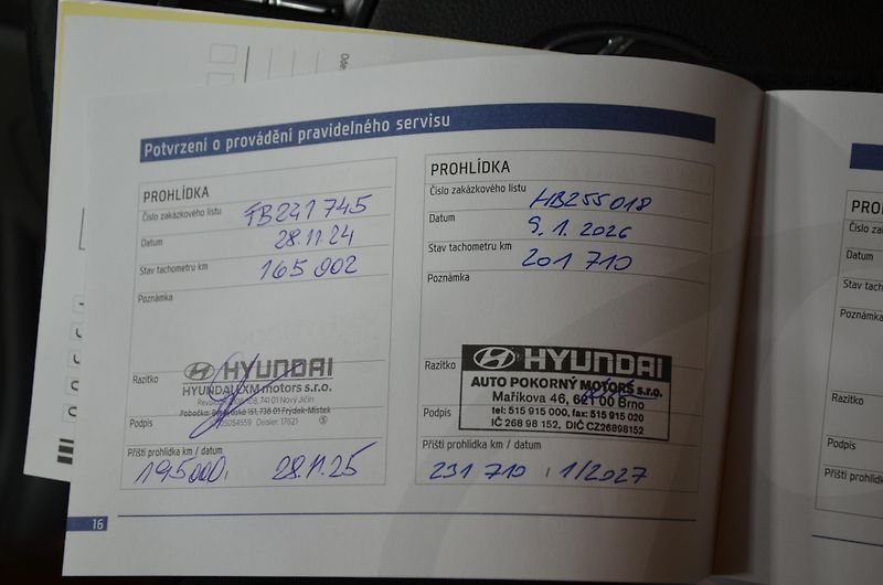 Hyundai i30 (2017) 1.6CRDi kombi 81kw - řetězová - fotka 20 z 23