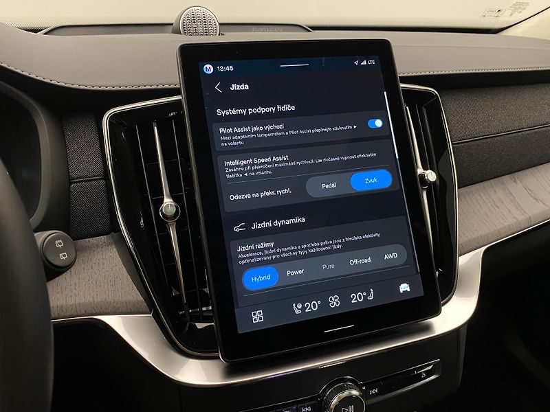 Volvo XC90 T8 AWD RECHARGE ULT REZERVACE - fotka 51 z 68