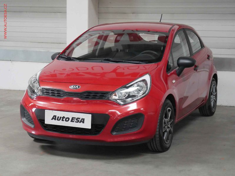 Kia Rio (2013) 1.1 CRDI, 2.maj,ČR, servis - fotka 3 z 16