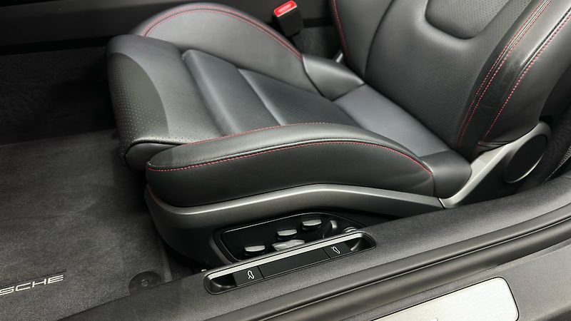 Porsche 911 CARRERA S / ZÁRUKA - fotka 23 z 51