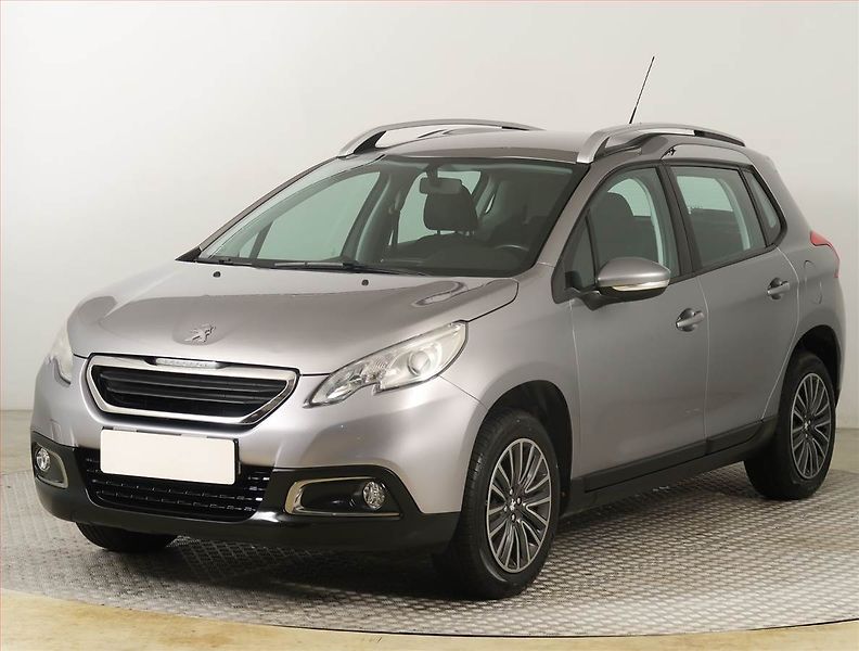 Peugeot 2008 (2014) 1.2 PureTech, Tempomat - fotka 2 z 16