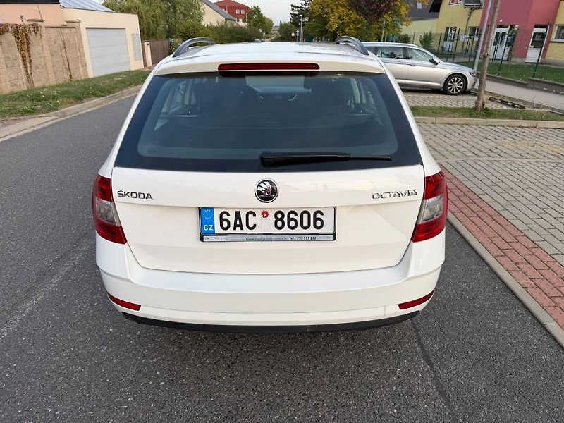 Škoda Octavia (2017) - fotka 5 z 22
