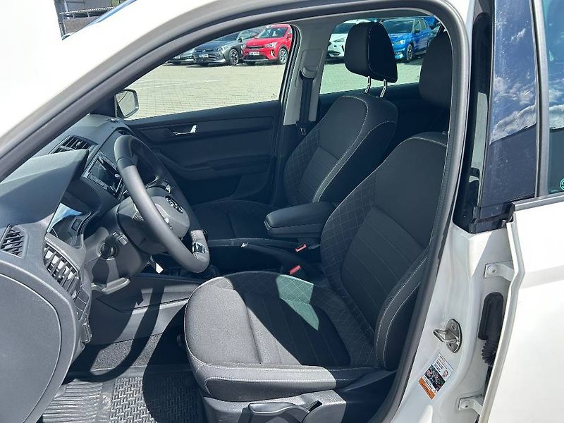 Škoda Fabia Tour Ambition 1,0TSI - fotka 6 z 24