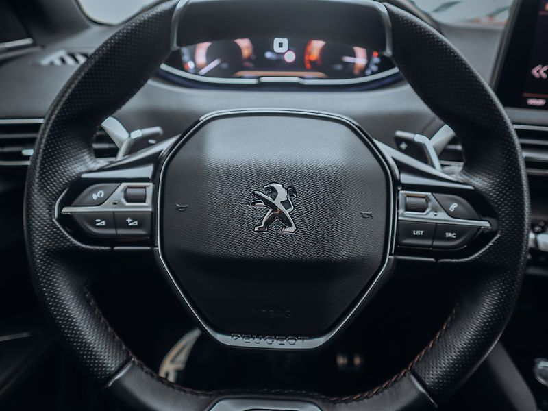 Peugeot 5008 2.0 BlueHDi EAT8 GT Line - fotka 20 z 32
