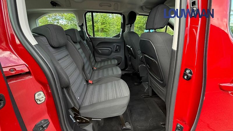 Opel Combo 1.5D LIFE - fotka 22 z 26