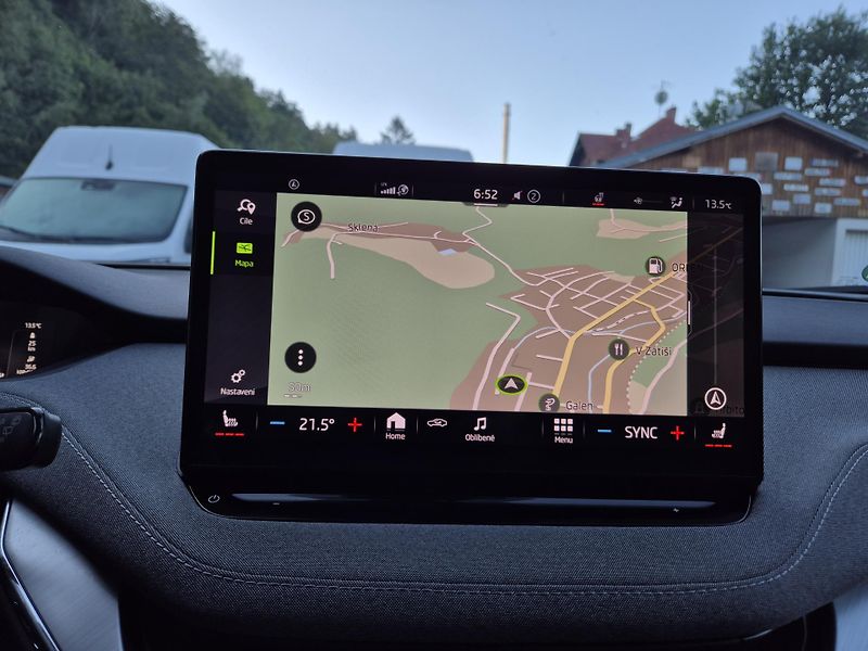 Škoda Enyaq 150kw, iV80 19ALU SOH 95% - fotka 34 z 47