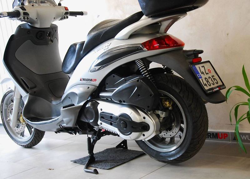 Piaggio Beverly 500 (2004) - fotka 18 z 20