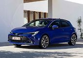 Toyota Corolla hatchback - od 674 900 Kč.
