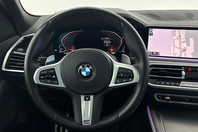 BMW X5 xDrive30d - fotka 23 z 30