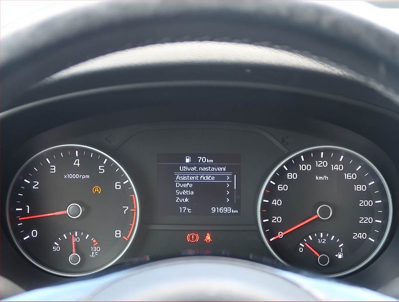 Kia Sportage (2020) 1.6 GDI, Tempomat - fotka 11 z 14