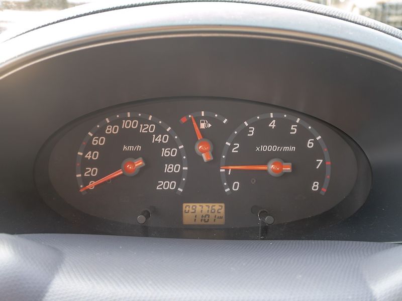 Nissan Micra (2003) 1.25i 59KW – PO ROZVODECH - fotka 17 z 36