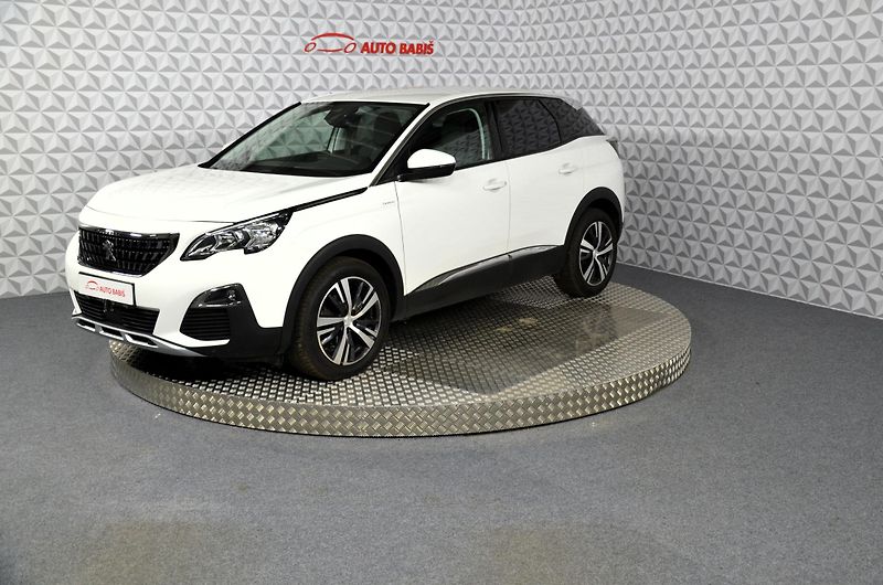 Peugeot 3008 (2020) 1.5bHDi 130 Allure - fotka 1 z 20