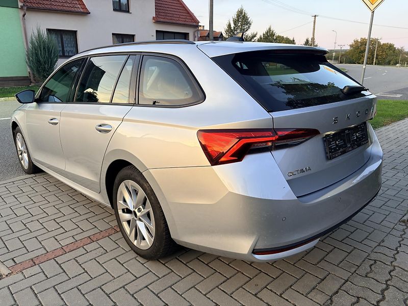 Škoda Octavia 2.0 TDI DSG LED VIRTUAL - fotka 3 z 53