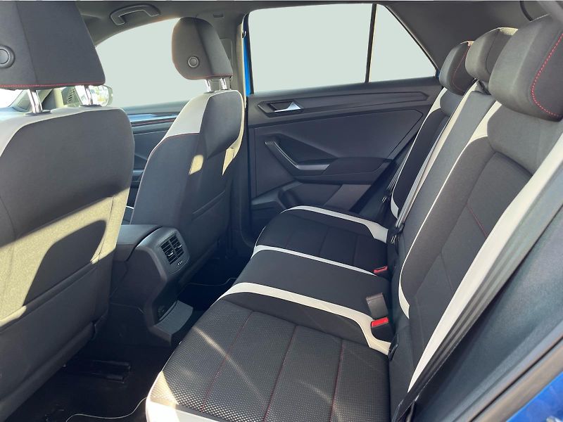 Volkswagen T-Roc Sport 1,5TSI  7DSG 110kW - fotka 12 z 24
