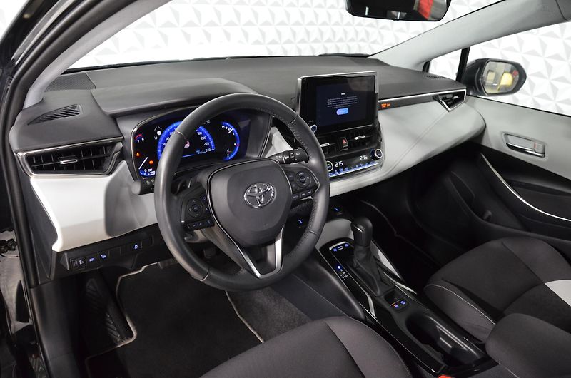 Toyota Corolla (2022) 2.0Hybrid Comfort AUT TS - fotka 9 z 20