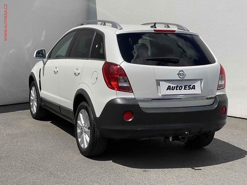 Opel Antara (2014) 2.2 CDTi 4x4, AT, bixen, TZ - fotka 6 z 16