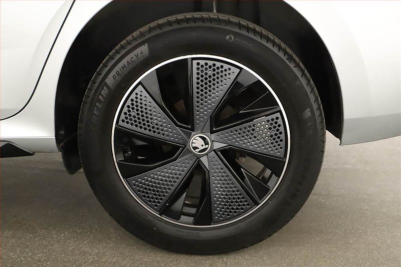 Škoda Kamiq (2025) Monte Carlo 1.0 TSI - fotka 12 z 15