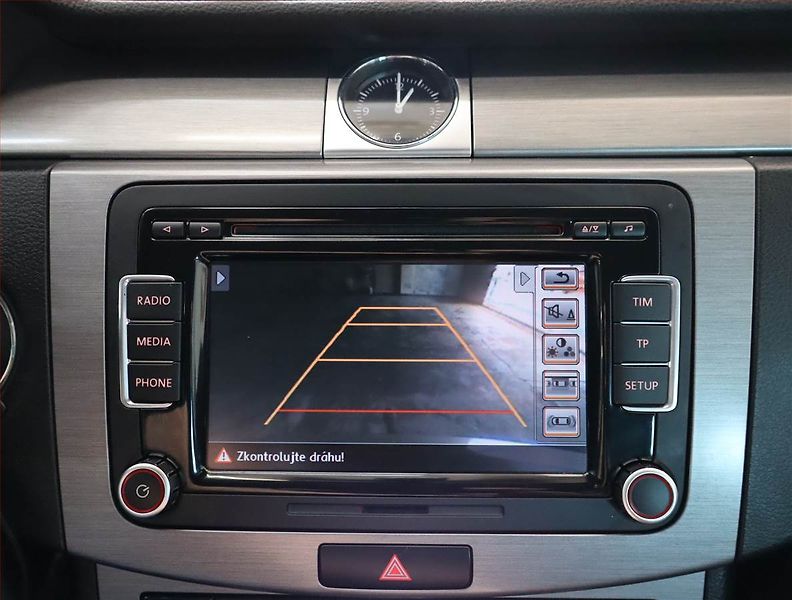 Volkswagen Passat (2012) 2.0 TDI, 4X4, Automat - fotka 13 z 23