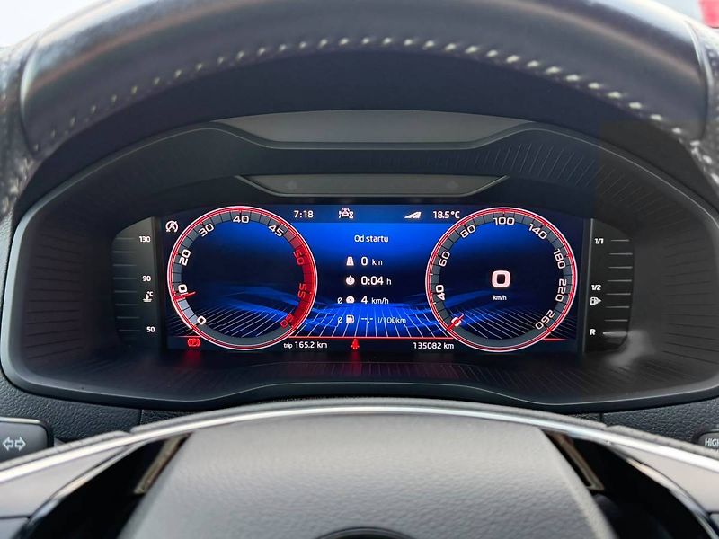Škoda Karoq SportLine 2,0 TDI 110 kW 6° MP - fotka 24 z 37