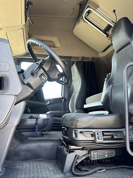 Scania R450 4x2 EURO 6 low deck  - fotka 19 z 26