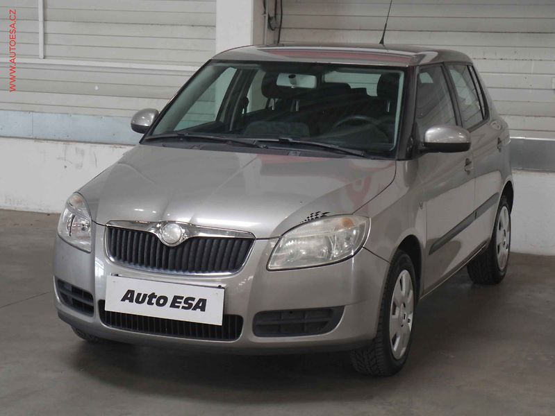 Škoda Fabia (2007) 1.2i, AC, temp, STK8/28 - fotka 3 z 15