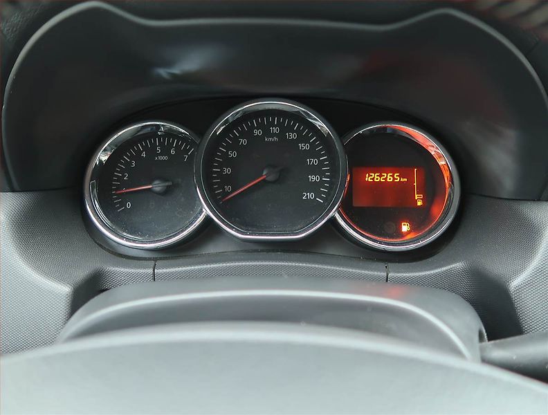 Dacia Duster (2014) 1.2 TCe, Navi, Tempomat - fotka 11 z 15
