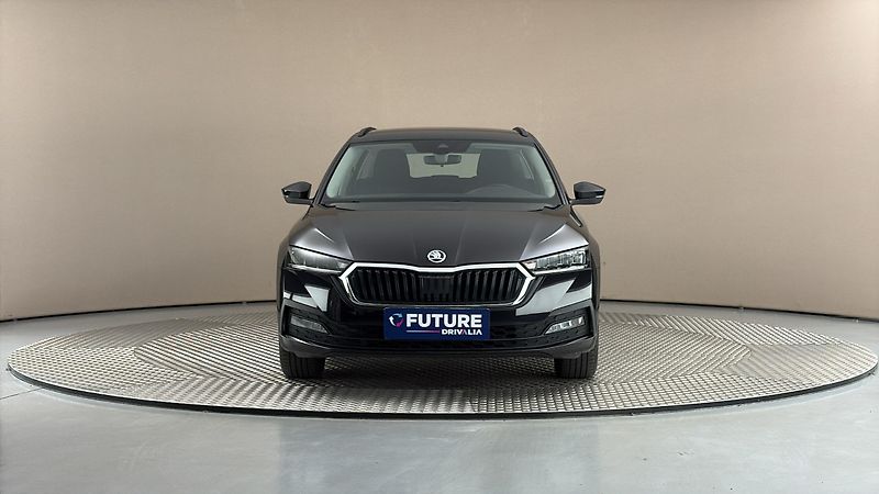 Škoda Octavia 2.0 TDI Ambition Combi - fotka 3 z 23