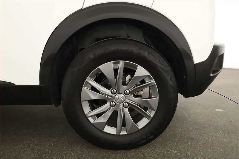 Peugeot 2008 (2020) 1.2 PureTech, ČR,1.maj - fotka 14 z 14