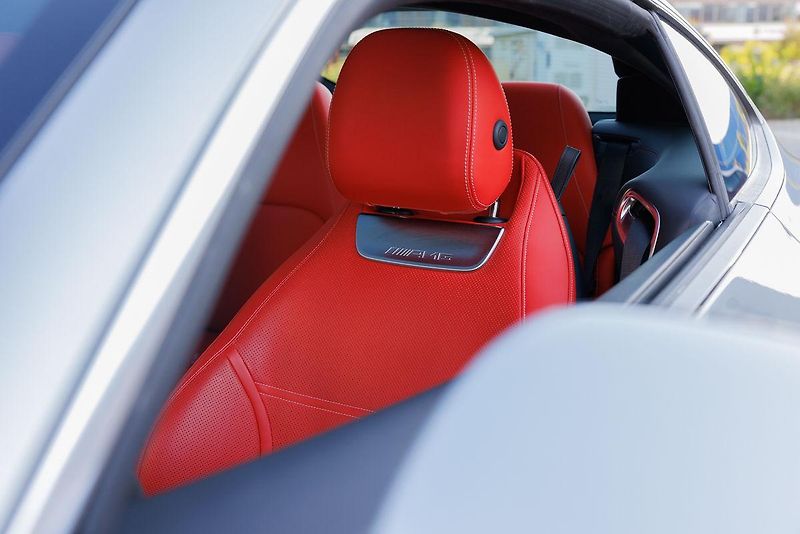 Mercedes-Benz AMG GT (2024) Coupe 63 V8 Biturbo 4Matic+  - fotka 31 z 45