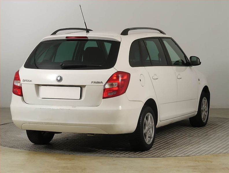 Škoda Fabia (2013) 1.2 TSI, po STK, udržované - fotka 5 z 18