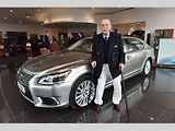 Barry High a jeho Lexus LS 600h L Centenary Celebration Edition.