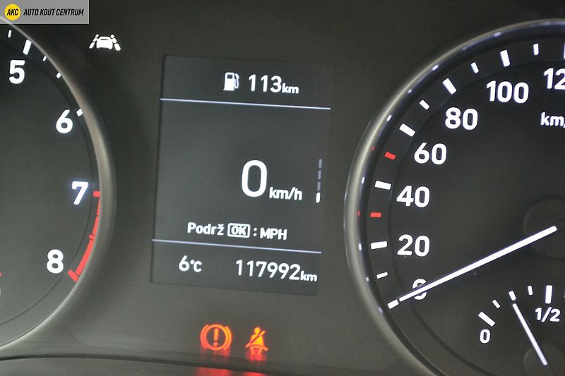 Hyundai i30 22 HB 1,5I MT START PLUS - fotka 33 z 45