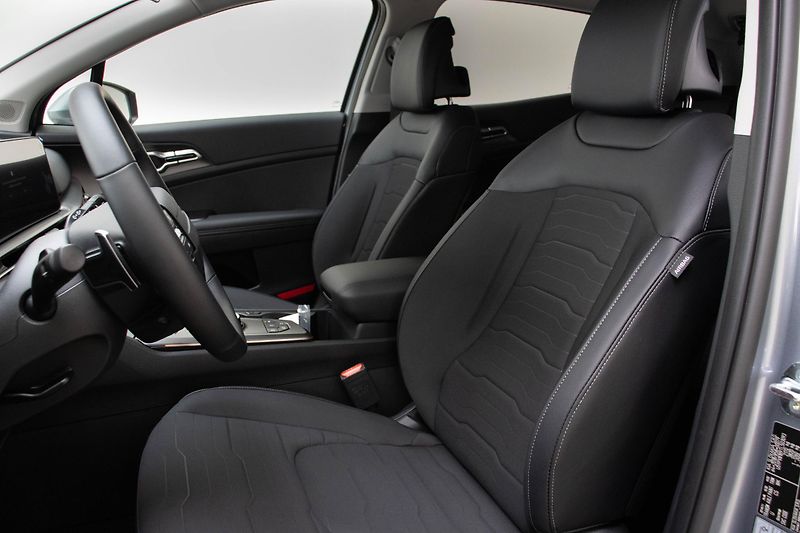 Kia Sportage TOP 1.6 T-GDI GPF 7DCT 4x2 - fotka 8 z 16