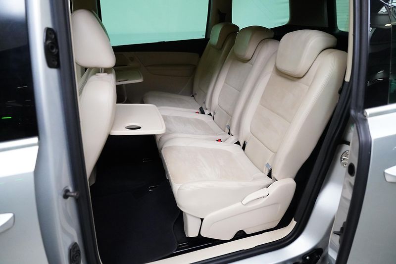 Volkswagen Sharan - fotka 22 z 25