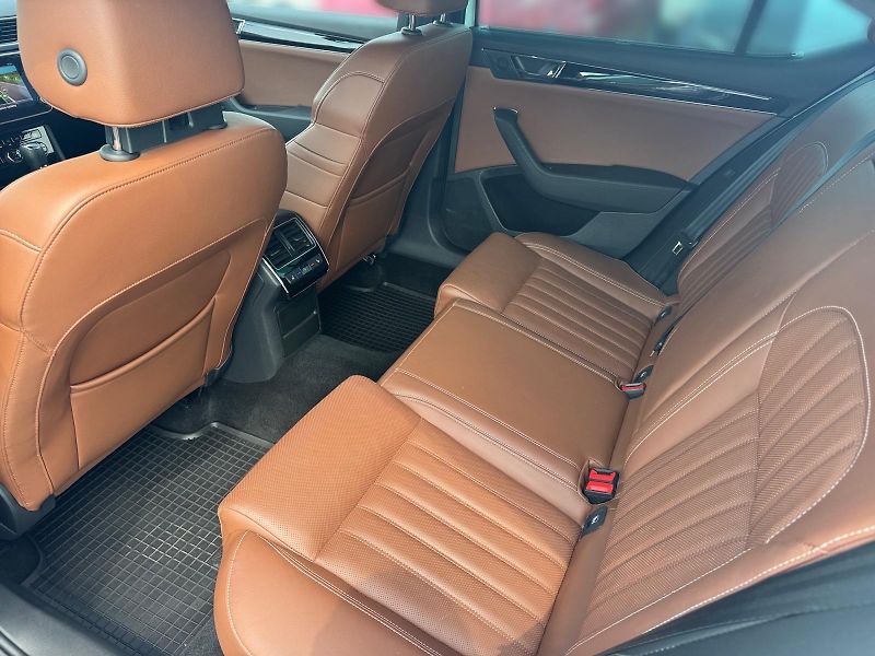 Škoda Superb (2022) L&K 2.0TDI 147kW DSG TAŽNÉ CZ - fotka 8 z 11