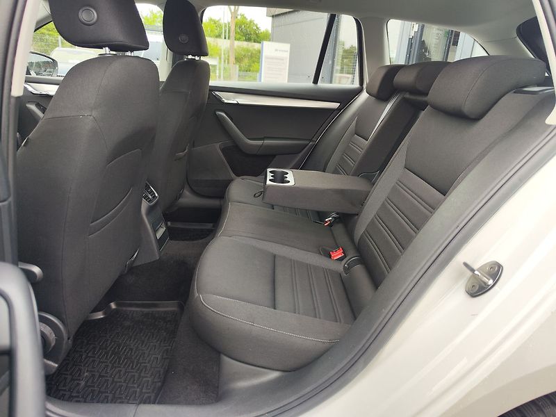 Škoda Octavia 1.5 TSi/96kW Ambition G-TEC - fotka 10 z 26