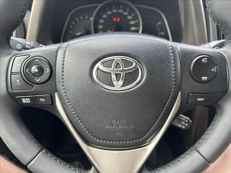 Toyota RAV4 2,0 4x4 TAŽNÉ - fotka 20 z 24