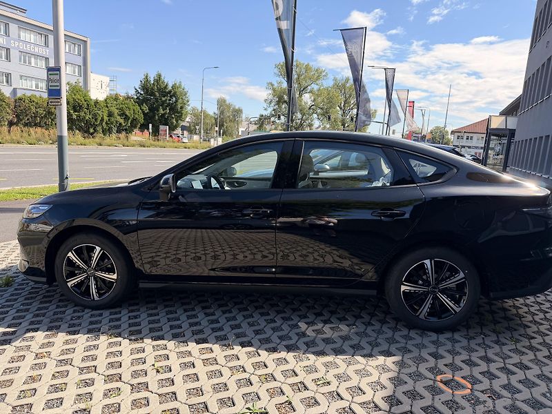 BYD Seal 5 DM-i (2025) Comfort Superhybrid - fotka 2 z 6
