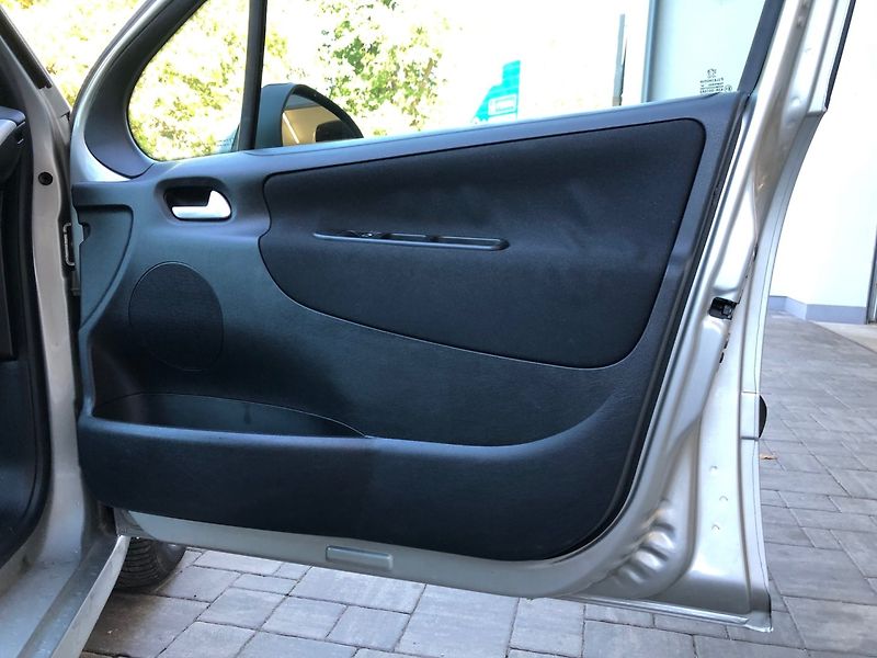 Peugeot 207 (2008) 1.4 Klima - fotka 14 z 22