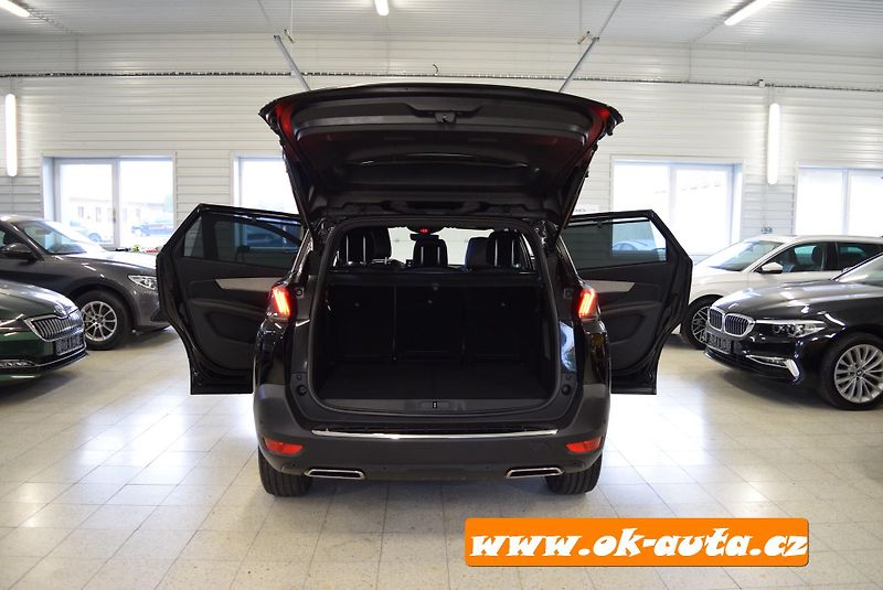 Peugeot 5008 1.5 BHDI GT LINE 7 MÍST 2021 - fotka 19 z 71