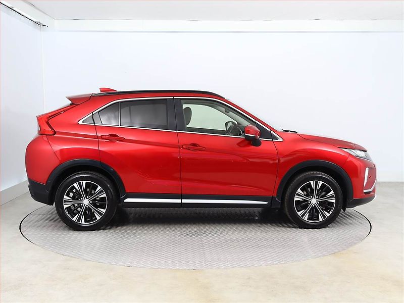Mitsubishi Eclipse Cross (2019) 1.5 T-MIVEC, 4X4, Automat, ČR - fotka 6 z 20