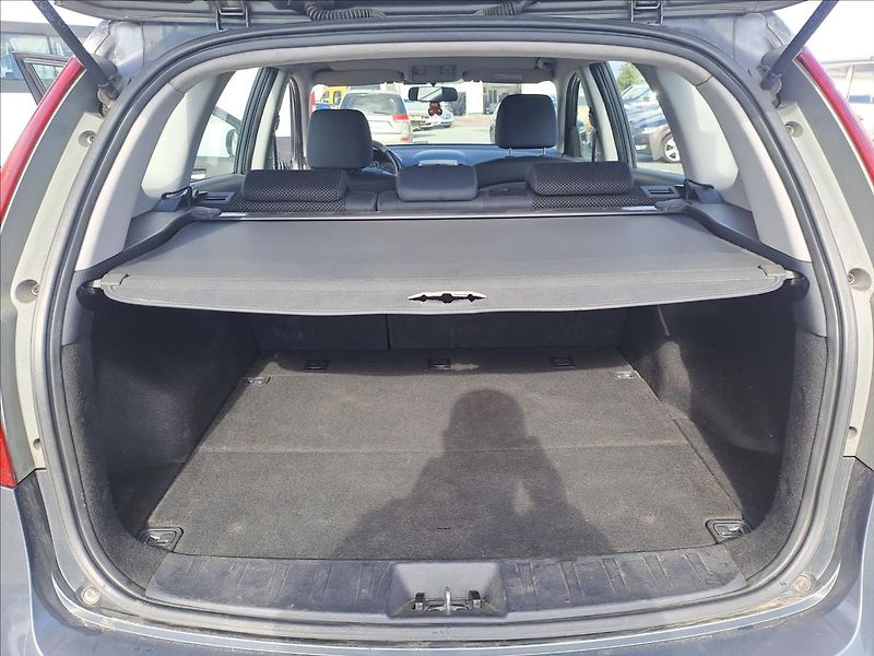 Hyundai i30 1,6 CRD - fotka 13 z 13