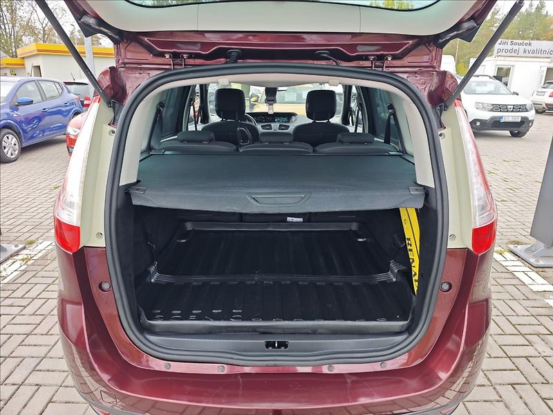 Renault Grand Scénic 1,6 dCi130 7-míst  LIMITED - fotka 14 z 22