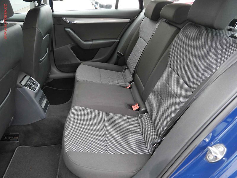 Škoda Octavia (2013) 1.2 TSi, AC, tempo, park - fotka 10 z 15