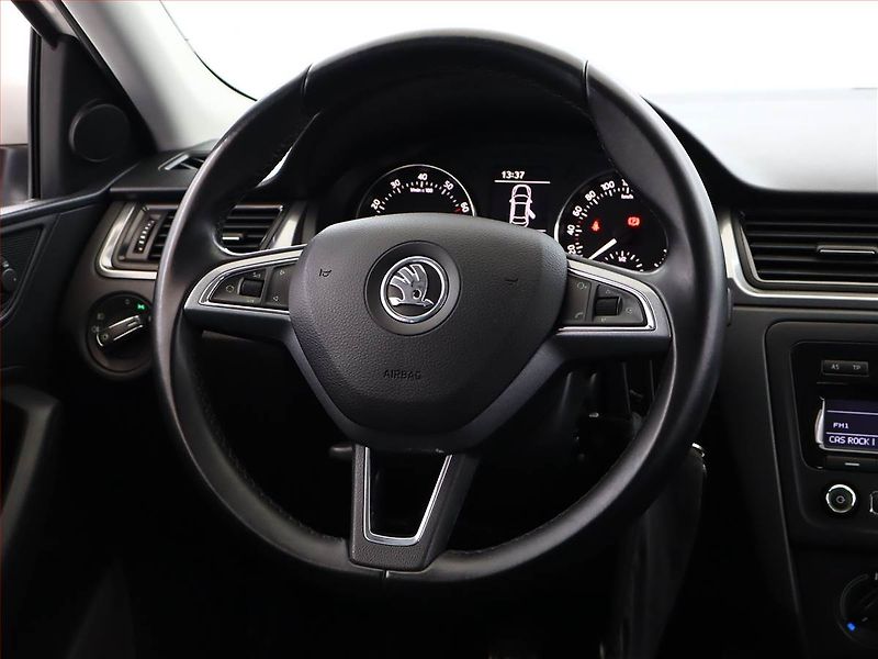 Škoda Rapid (2014) 1.2 TSI, Tempomat - fotka 13 z 15