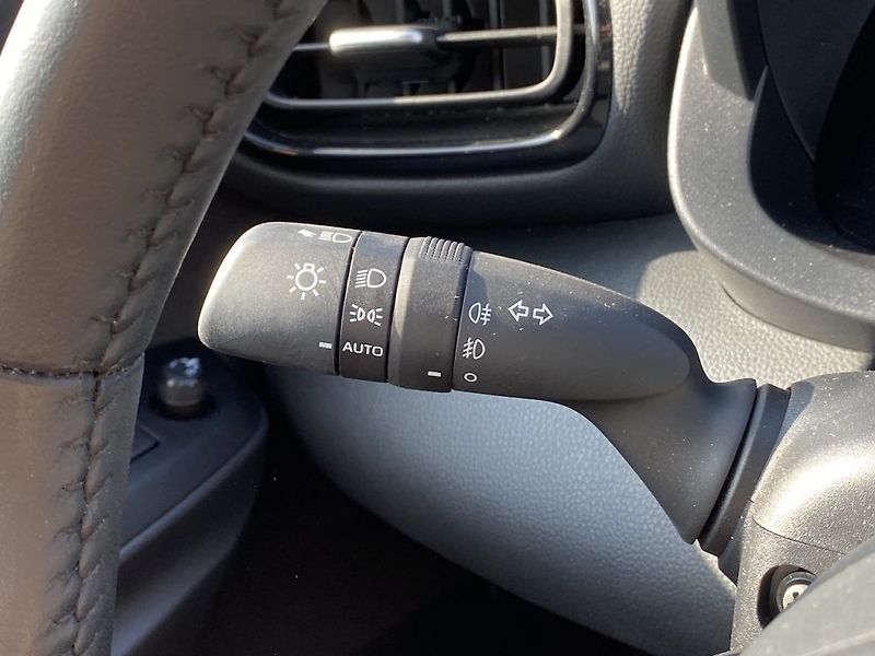 Toyota Yaris 1.5HEV, ČR, Style, záruka - fotka 15 z 27