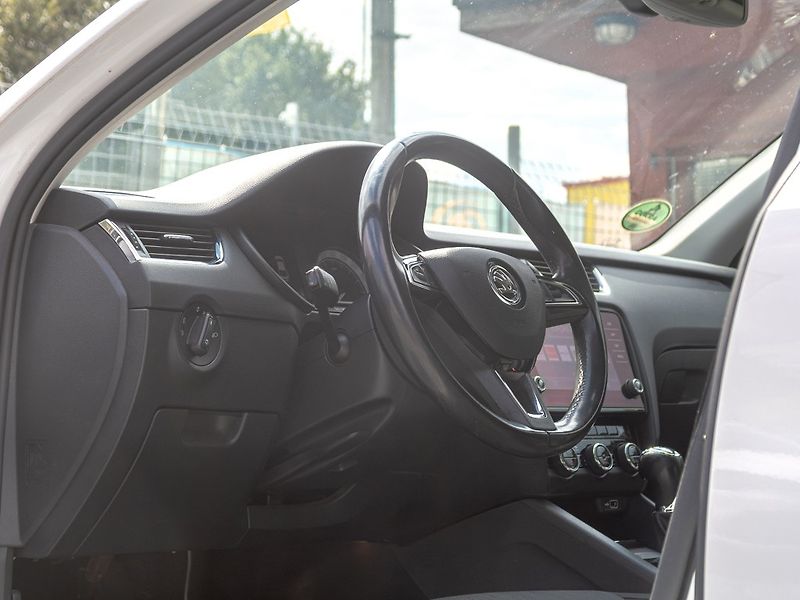 Škoda Octavia (2018) ČR 2.0TDI 110KW DSG – NAVIGACE - fotka 11 z 46