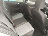 Volkswagen Golf 2,0 TDi 110KW R-Line - náhled 9