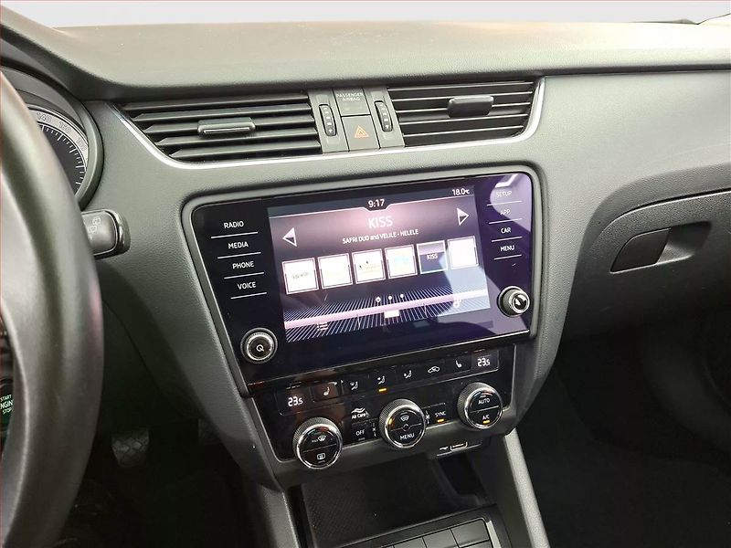 Škoda Octavia (2019) Style Plus 2.0 TDI, ČR,1.maj - fotka 12 z 16
