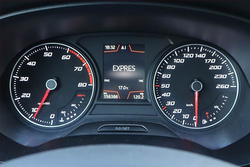 Seat Leon (2015) 1.8 TSI, Serv.kniha, Kůže - fotka 11 z 27